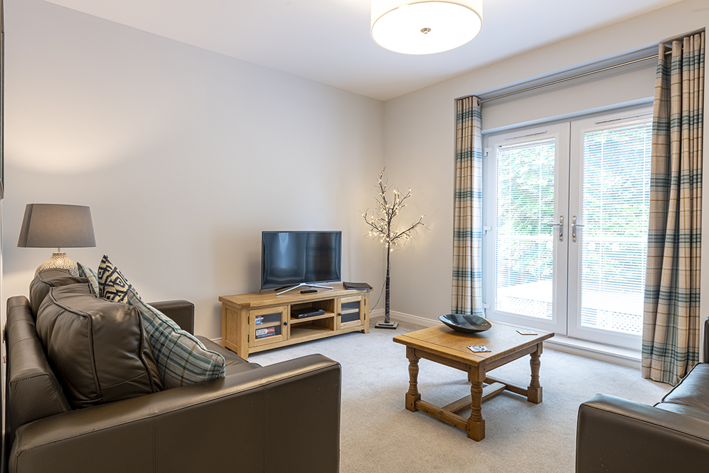Inverness City Suites Apartment