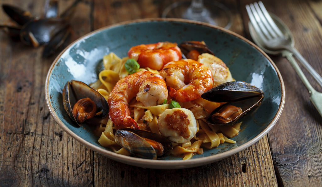 Seafood linguine